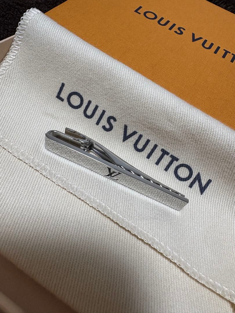 Louis Vuitton ルイヴィトン　ネクタイピン