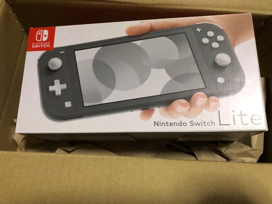 Nintendo Switch Lite 新品