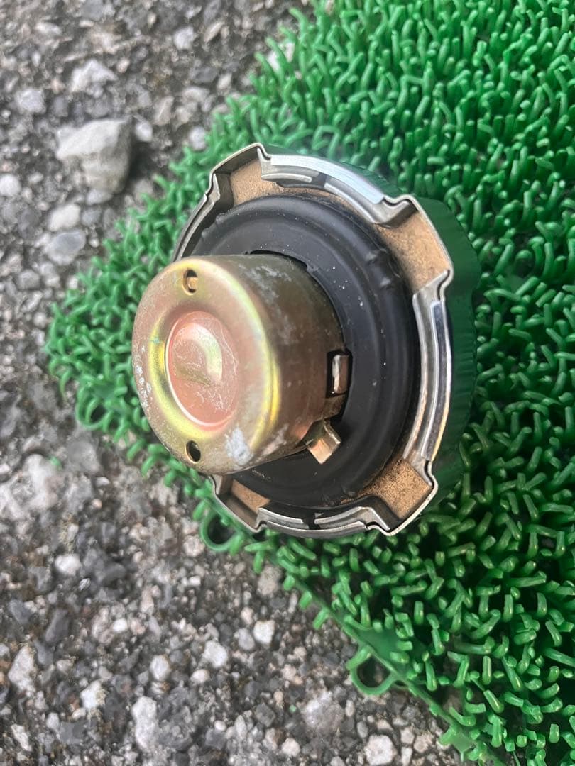 エイプ50 タンク サイドカバー