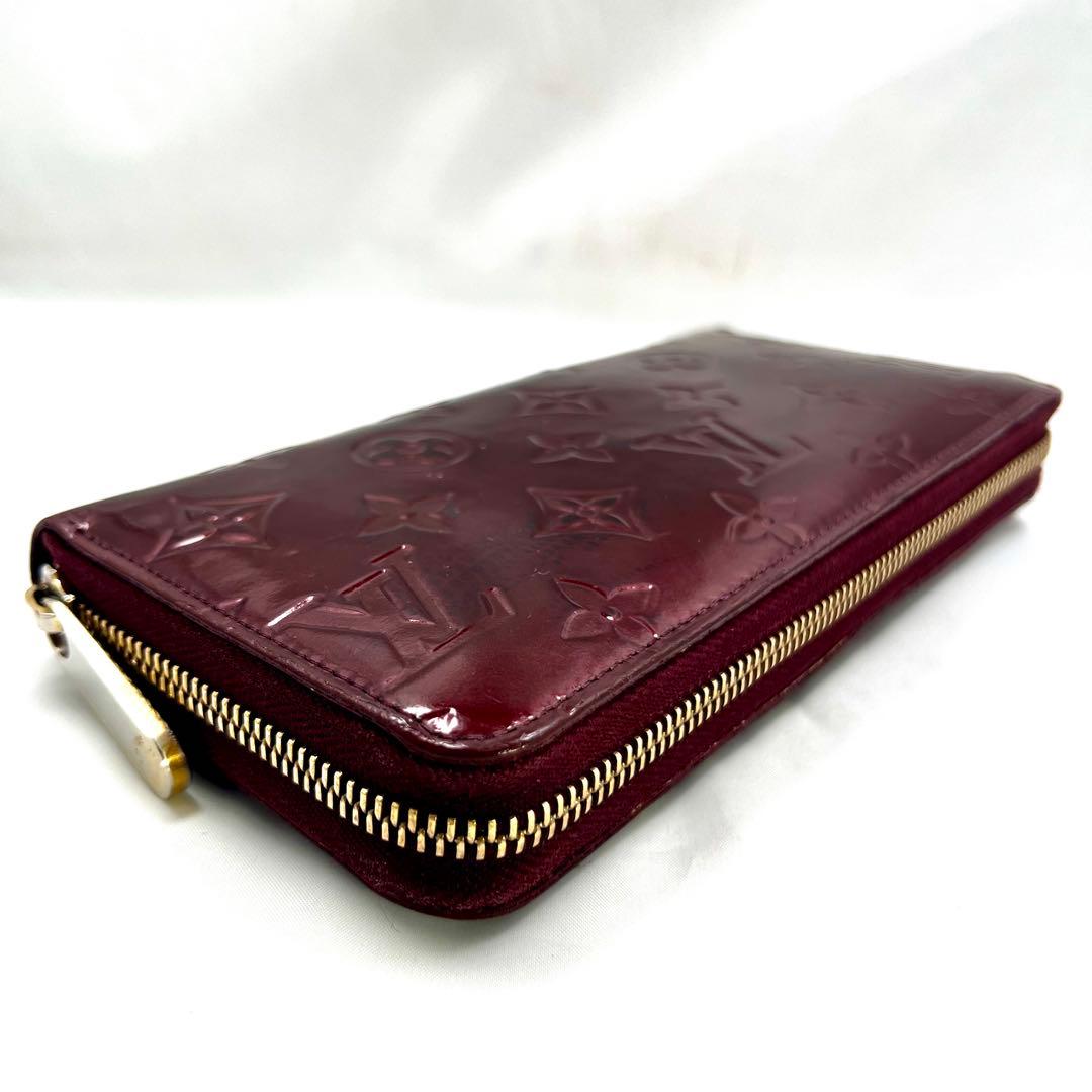 ルイヴィトン ヴェルニ ワイン ジッピーウォレット M93522