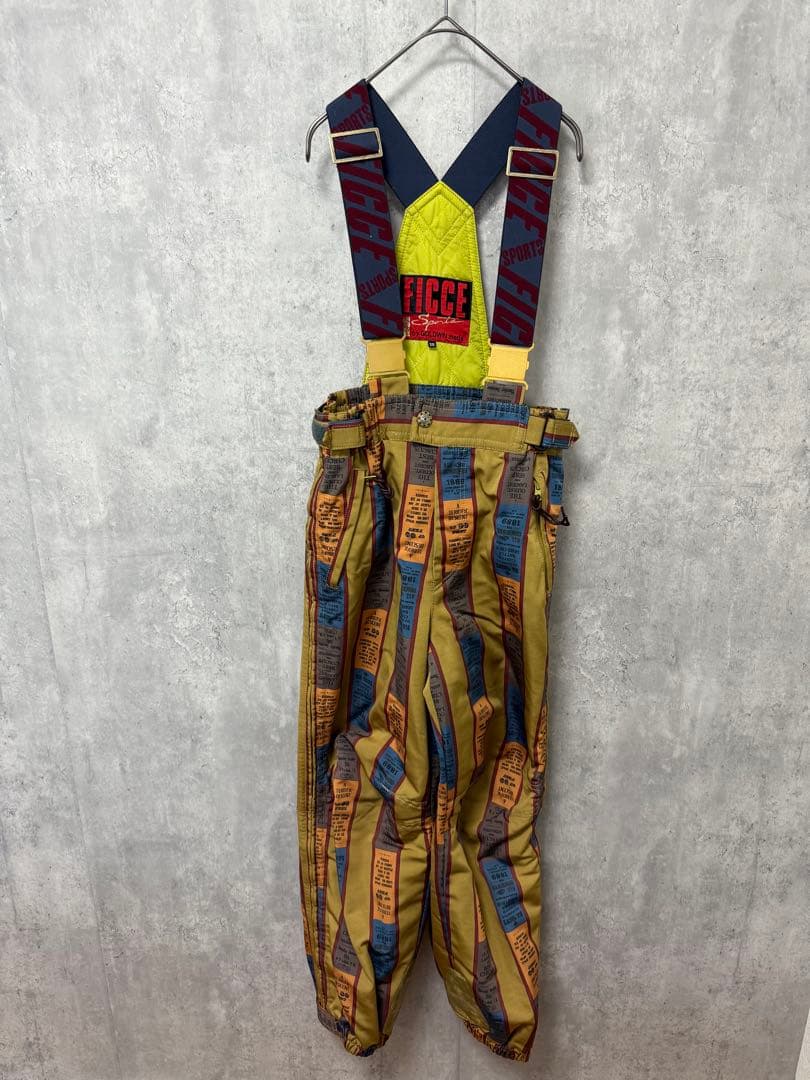 # FICCE フィッチェ　スキーウェア　パンツ　つなぎ　総柄　オシャレ