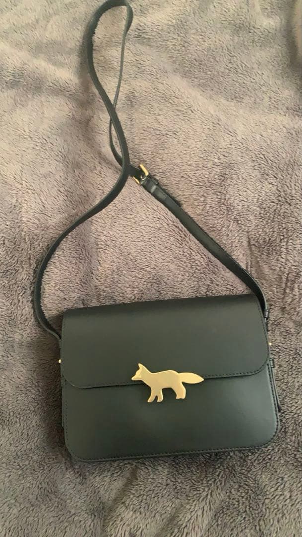 MAISON KITSUNÉ EdieレザーショルダーLサイズ　ブラック