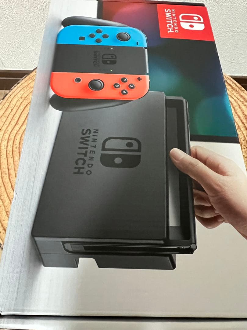 Nintendo Switch ニンテンドースイッチ本体　ネオン