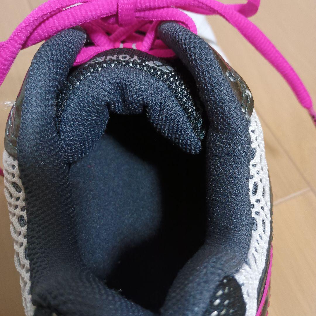 【極美品】YONEX power cushion 65SF 22.5cm【廃盤】