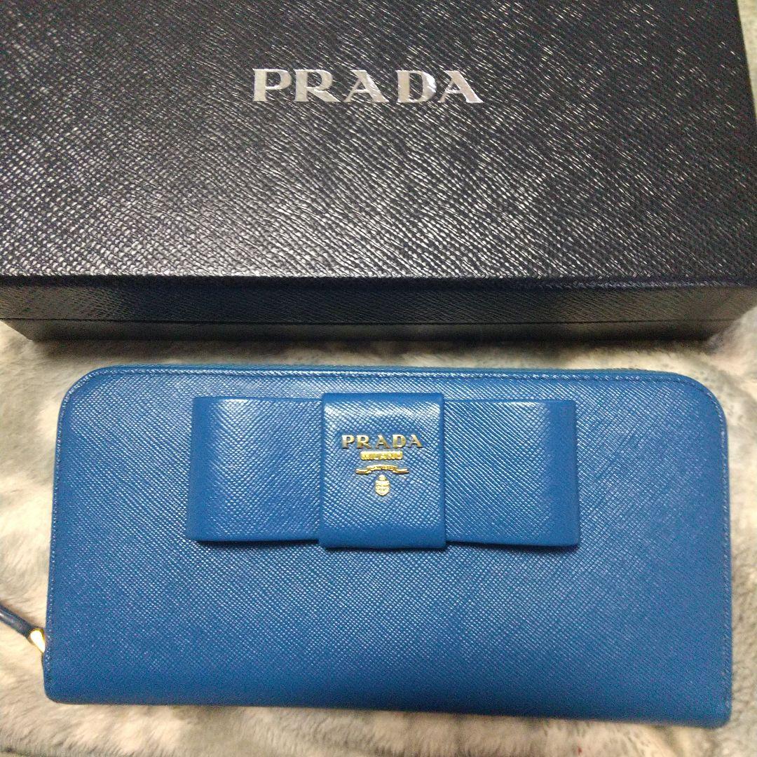 PRADAサフィアーノラウンドファスナー リボン付き長財布