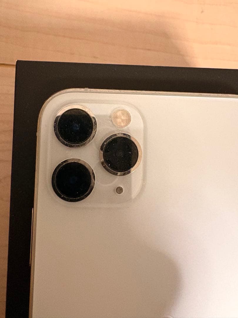 A*o様 Apple iPhone 11 Pro シルバー 本体