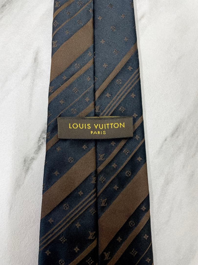 【極上美品】LOUIS VUITTON ルイヴィトン ネクタイ モノグラム柄