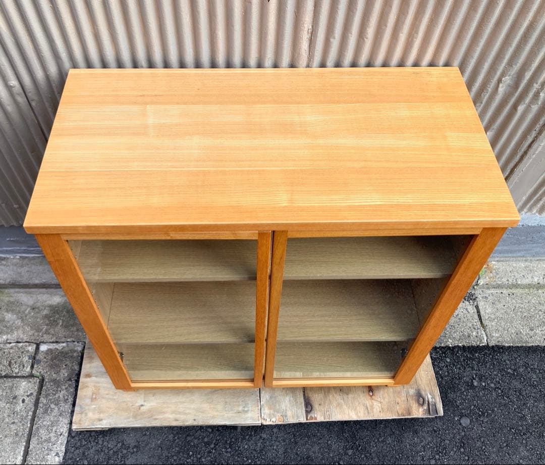 無印良品　ガラス扉キャビネット
