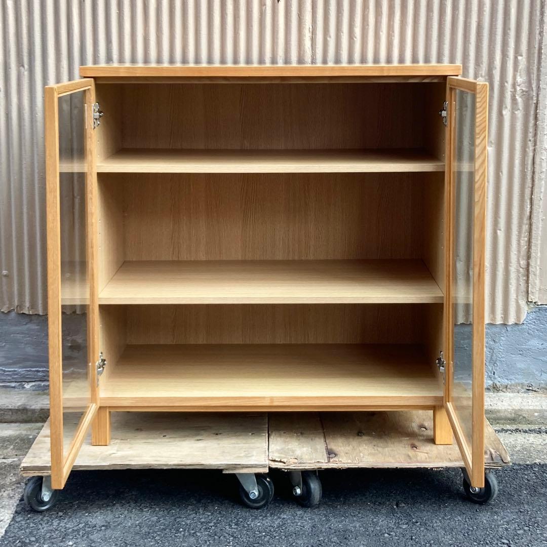 無印良品　ガラス扉キャビネット