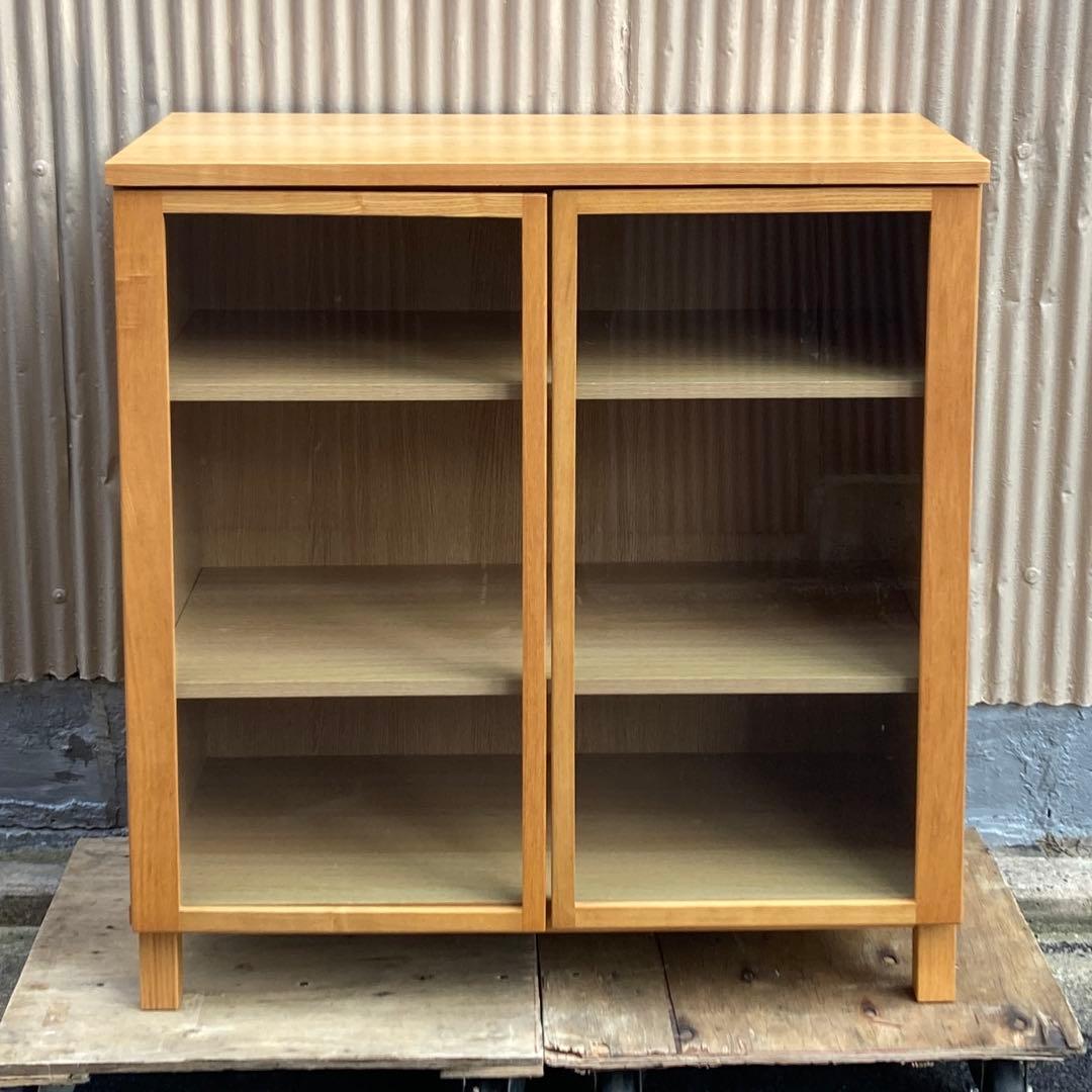 無印良品　ガラス扉キャビネット