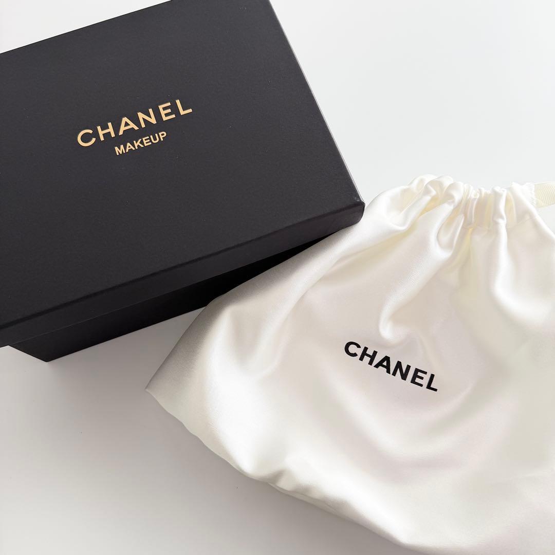 CHANEL ショルダーバッグ　シャネル　ホワイト　非売品　VIP限定ギフト