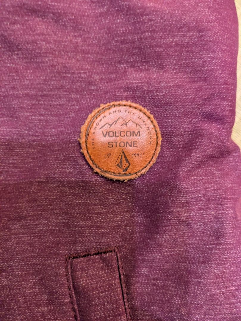 きみこ　ボルコム パープルジャケットとカーキパンツセット