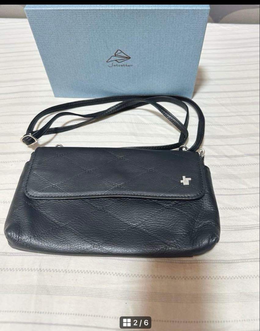 Jetsetter キルティングショルダーバッグ（黒）