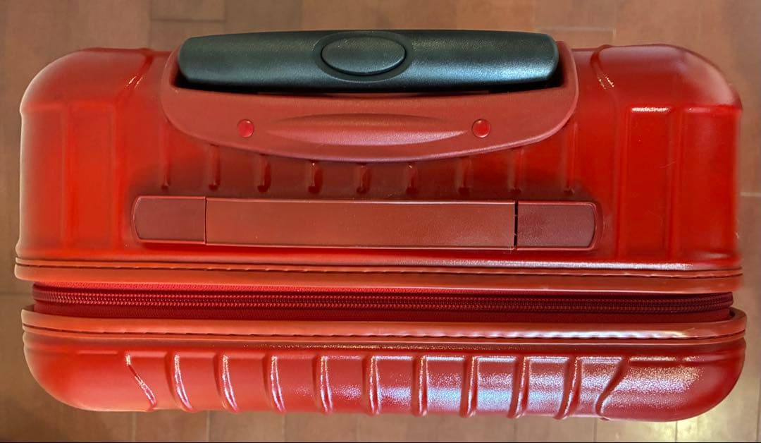 お値下げ！中古 RIMOWA レッド 機内持込可 キャリーケース 855.52