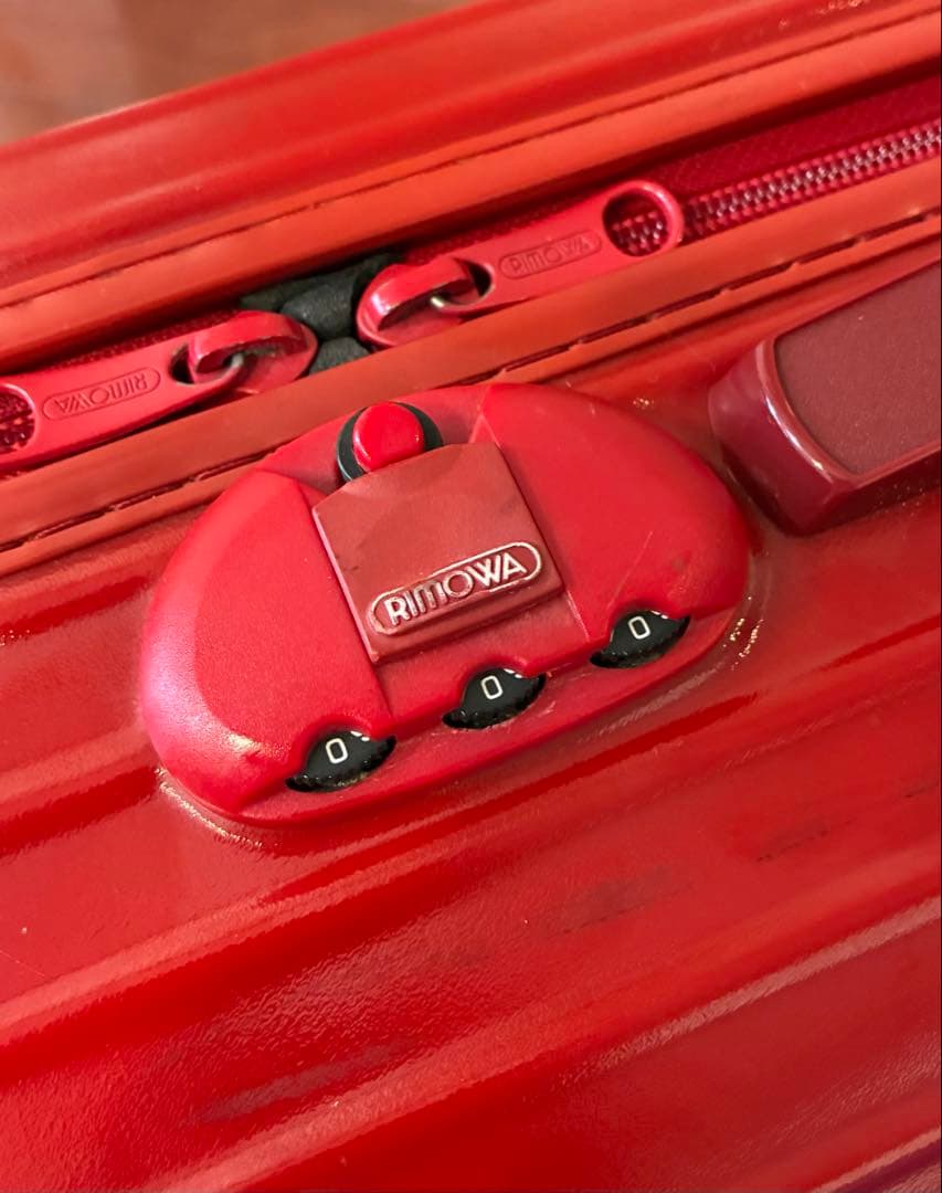 お値下げ！中古 RIMOWA レッド 機内持込可 キャリーケース 855.52