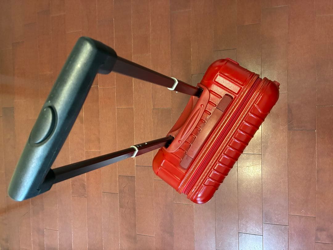 お値下げ！中古 RIMOWA レッド 機内持込可 キャリーケース 855.52