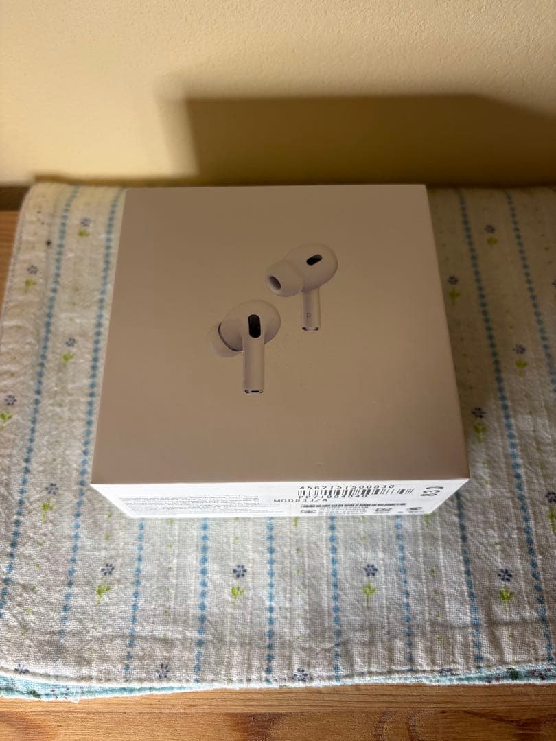 【美品】AirPods Pro（第2世代）　ライトニング版