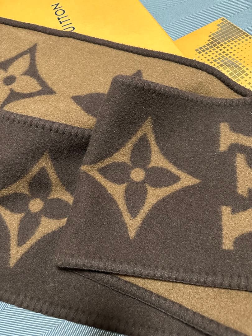 LOUIS VUITTON エシャルプ　スィートドリームマフラー