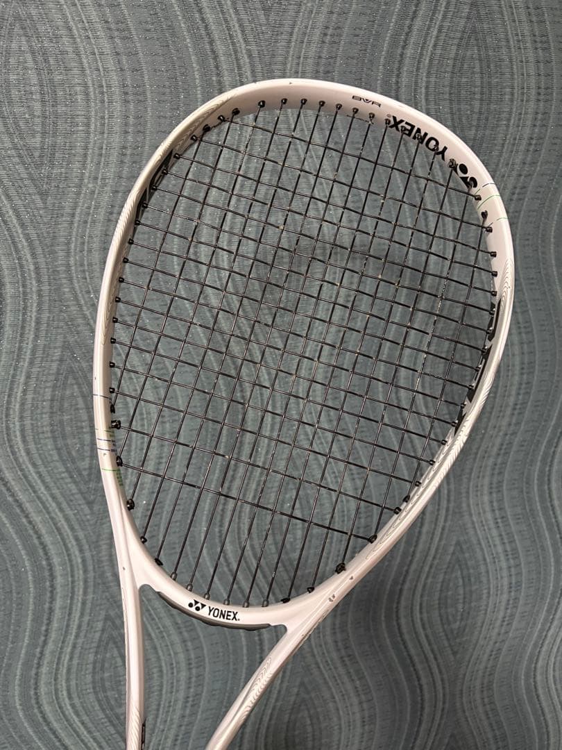 ヨネックス　ナノフォース8vREV UL１　テニス軟式用