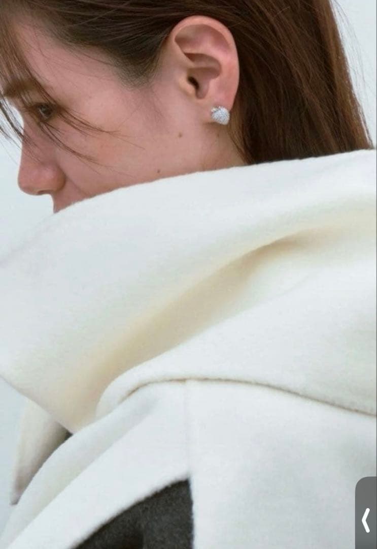 【F】完売品　デコルテアクセサリーストール