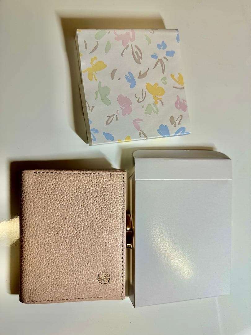 《皇居限定》菊の御紋 がま口財布　ピンクベージュ新品未使用