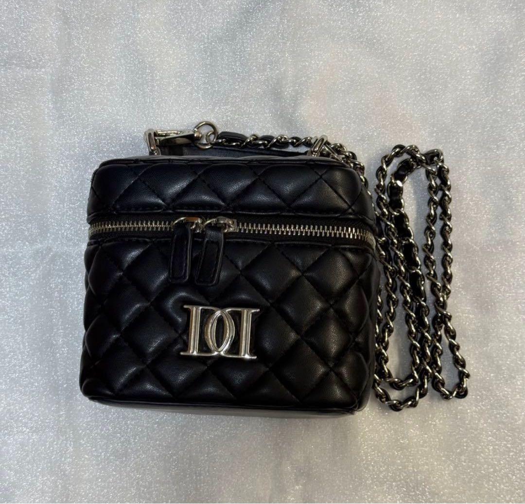 Darich ダーリッチ バニティバッグ ブラック