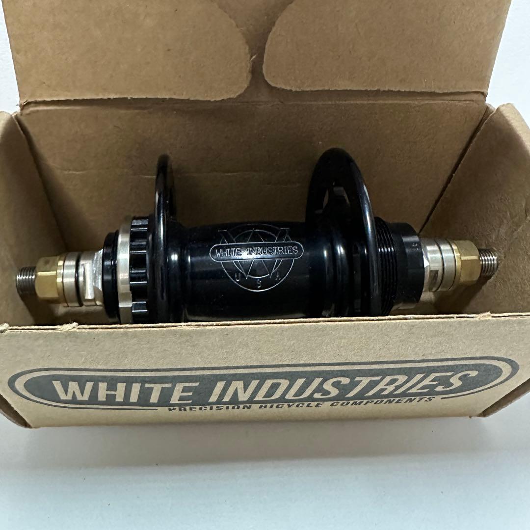 WHITE INDUSTRIES トラックハブ32ホール前後セット