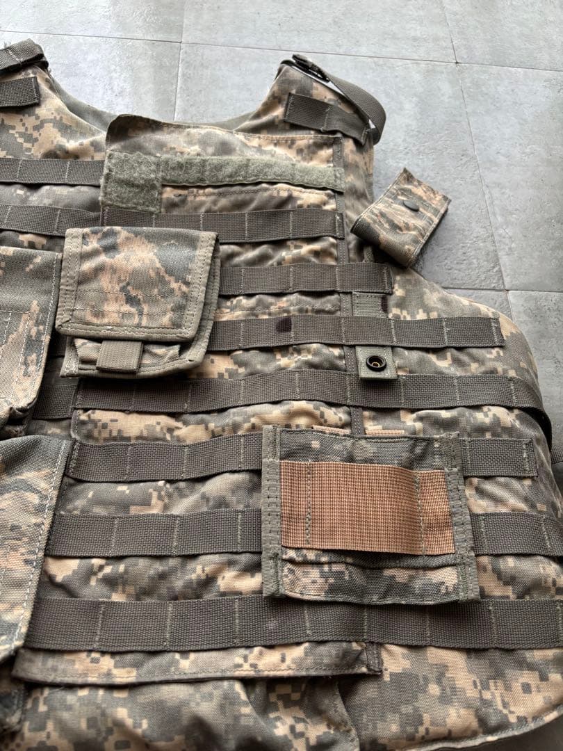 米軍　アメリカ軍　ACU OTV アーマー　ボディアーマー　実物