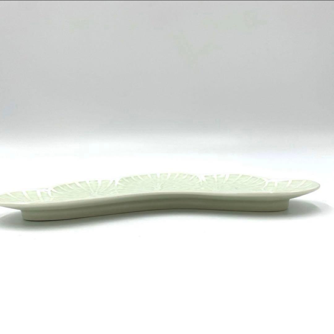 【新品】【大人気】有田焼幸楽窯　錦銀松葉形前菜皿　縁起物