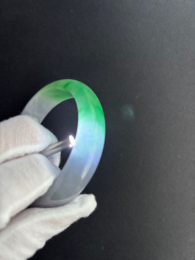 お値下げ【鑑定書付】翡翠バングル　天然翡翠　ミャンマー産　59mm