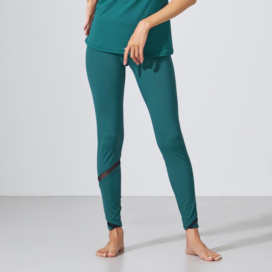 【新品】吸汗速乾レギンス S ホットヨガ 緑 メッシュ Chacott