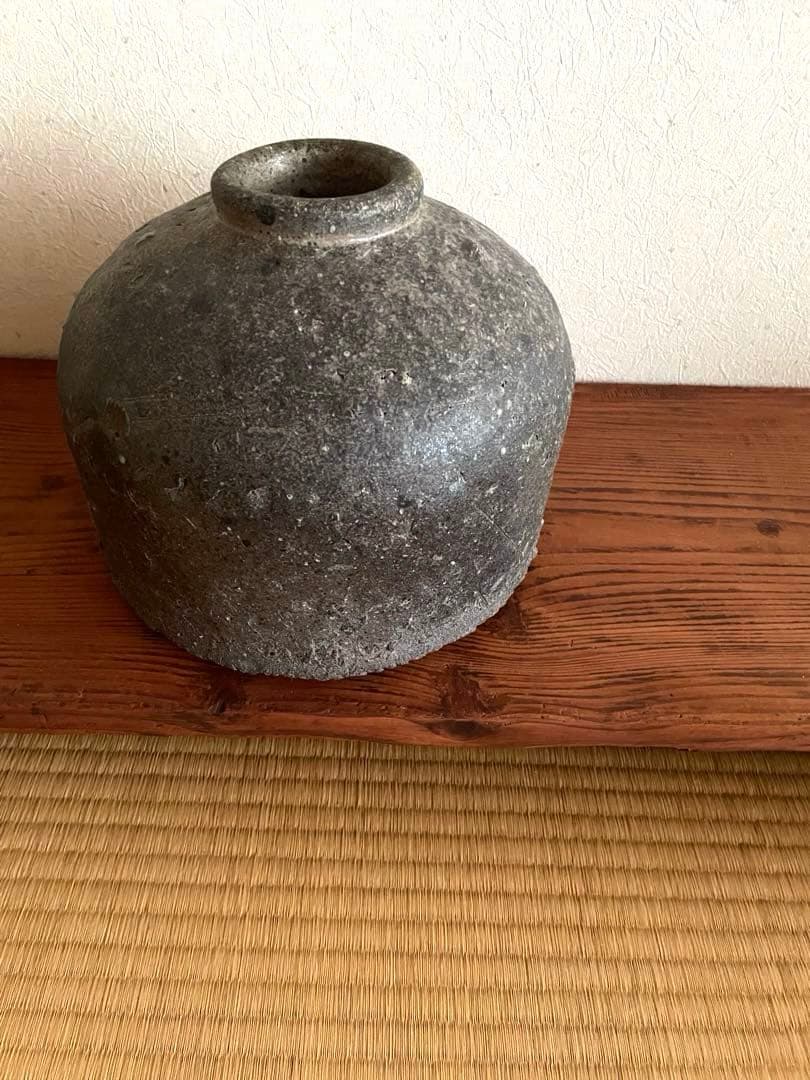 壺田亜矢作　陶器 花瓶