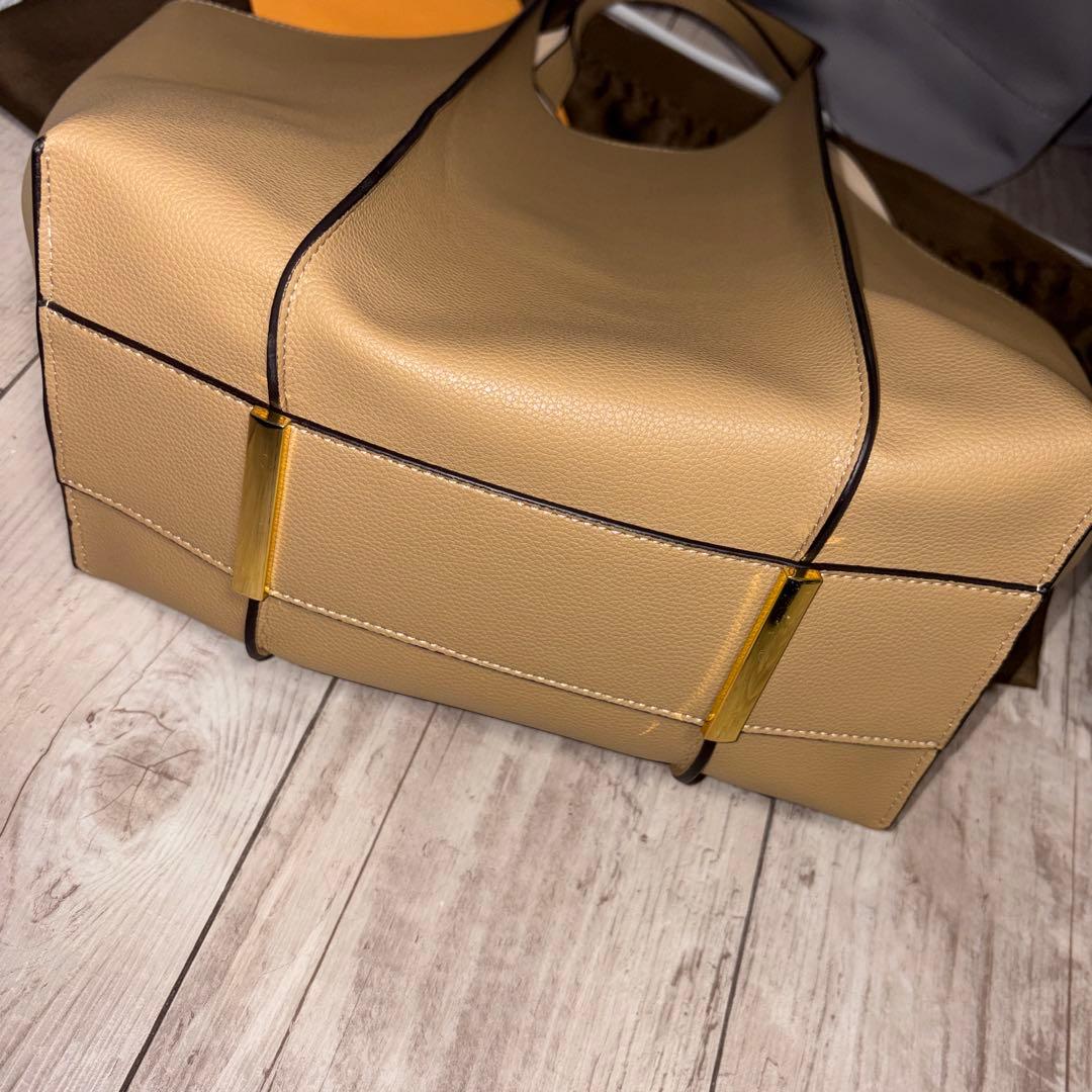 トートバッグ　ショルダーバック　ブラウン　ノーブランド