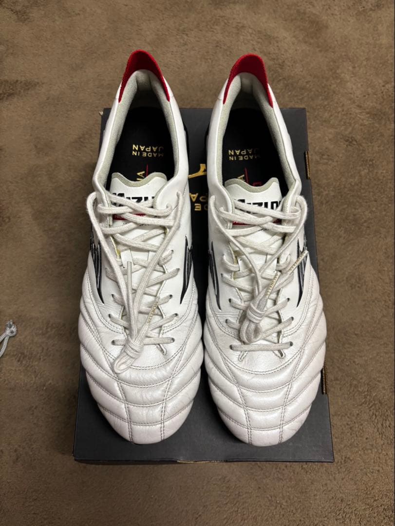 サッカースパイク　Morelia neo 4 Japan 28cm