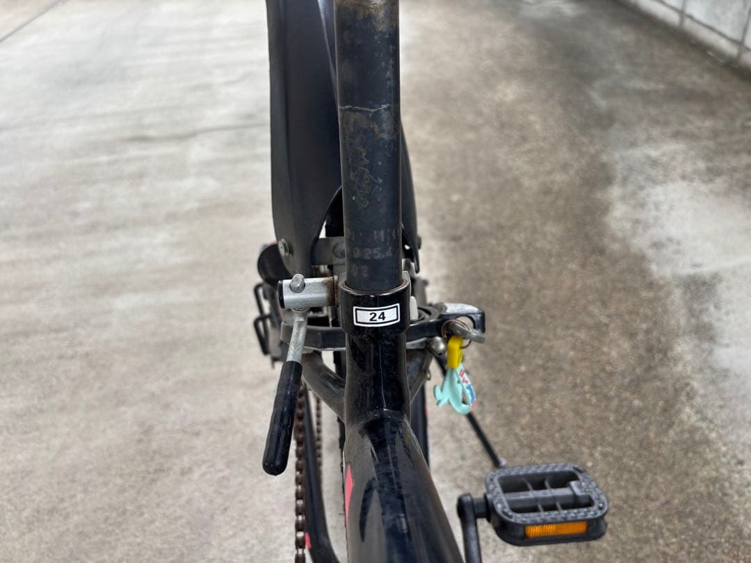 引取り限定　キッズサイクル ブラック バスケット付き　24インチ