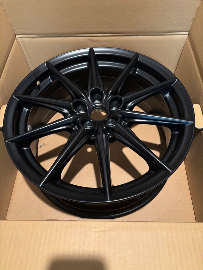 【新車外し】GR86 純正18インチホイール③