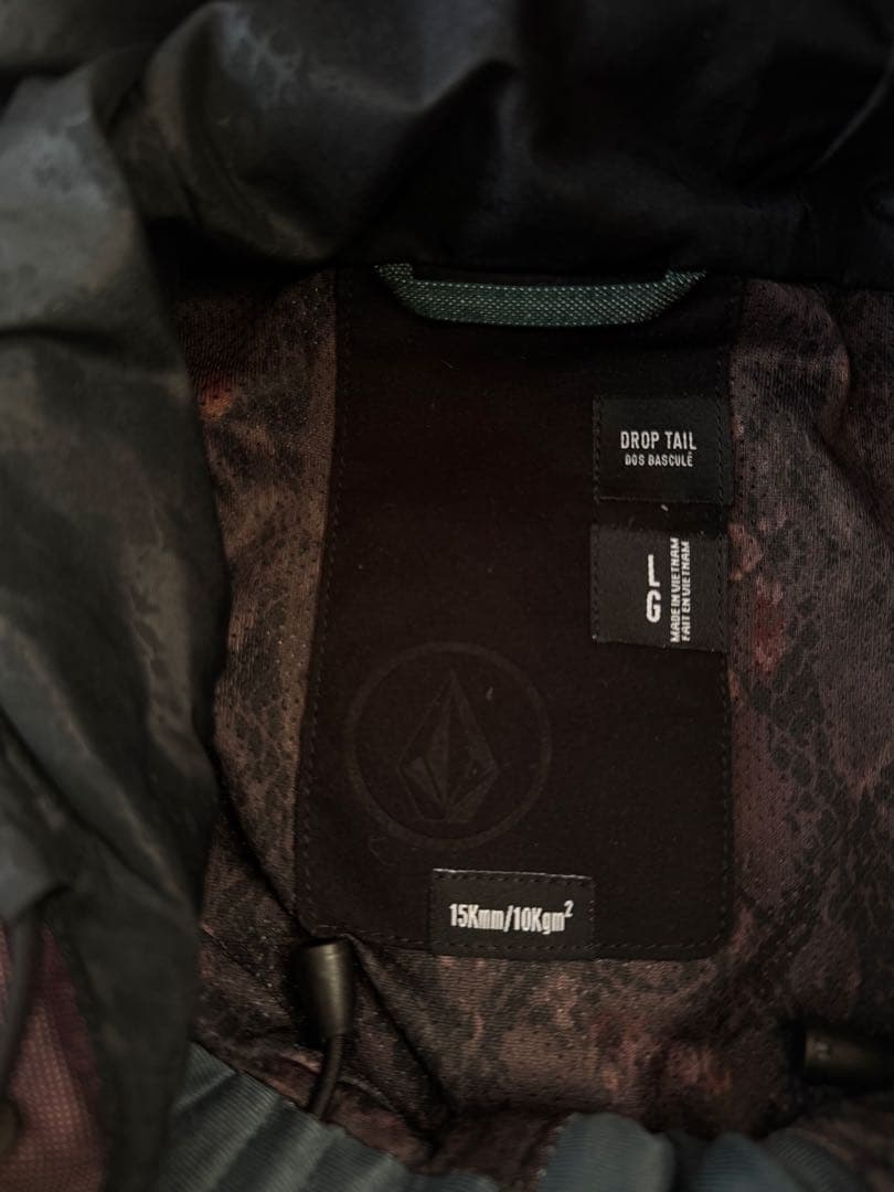 VOLCOM スノーボードウェア プルオーバー