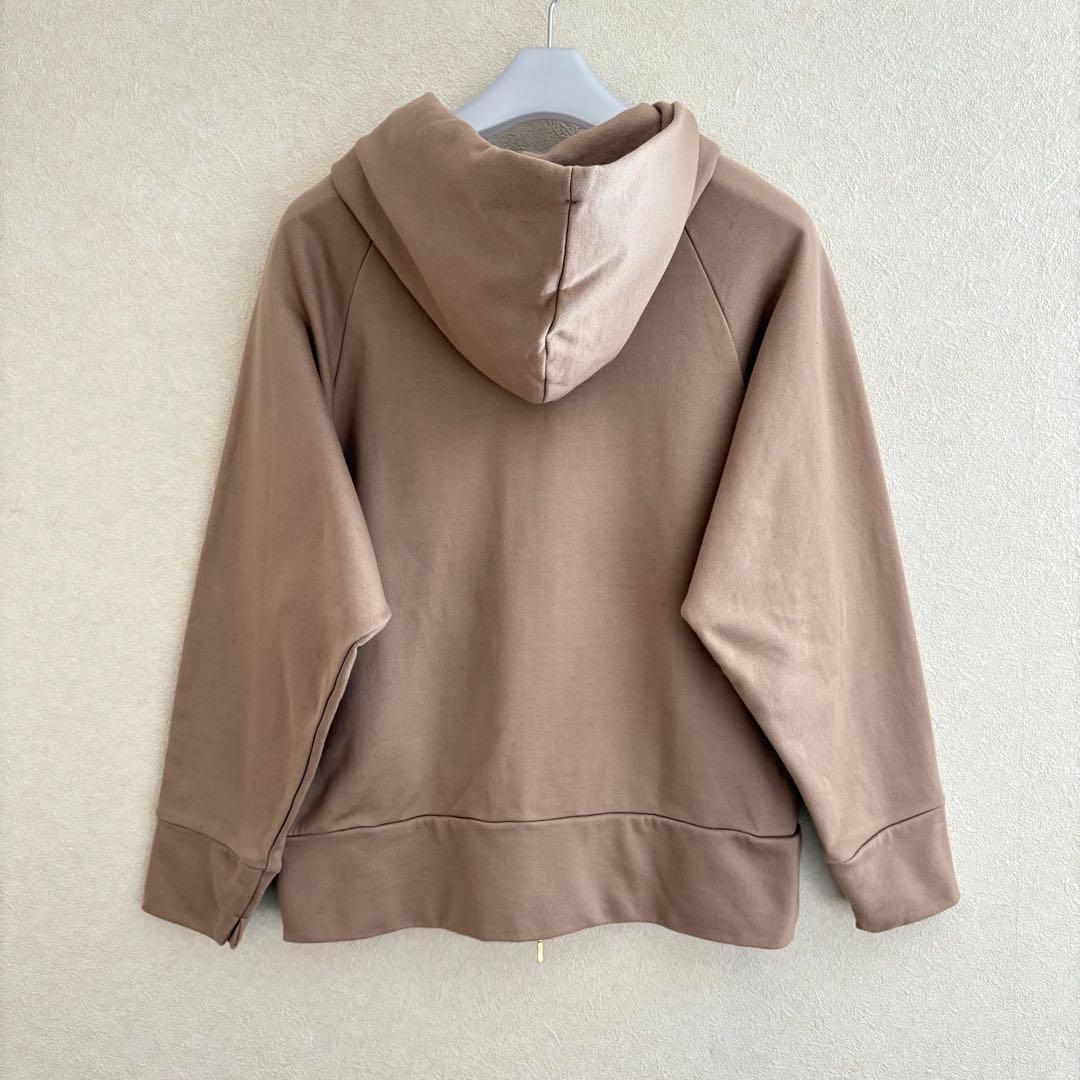 試着のみ　　BEIGE. ベイジ　　アウター　パーカー