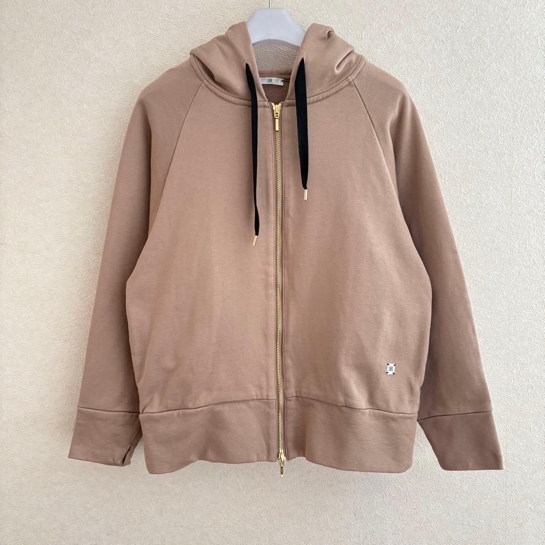 試着のみ　　BEIGE. ベイジ　　アウター　パーカー