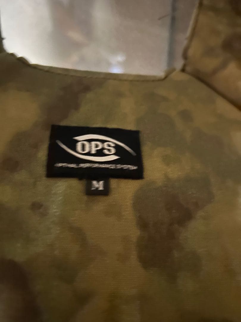 個人装備 UR tactical ops PLATE CARRIER A-Tacs fg