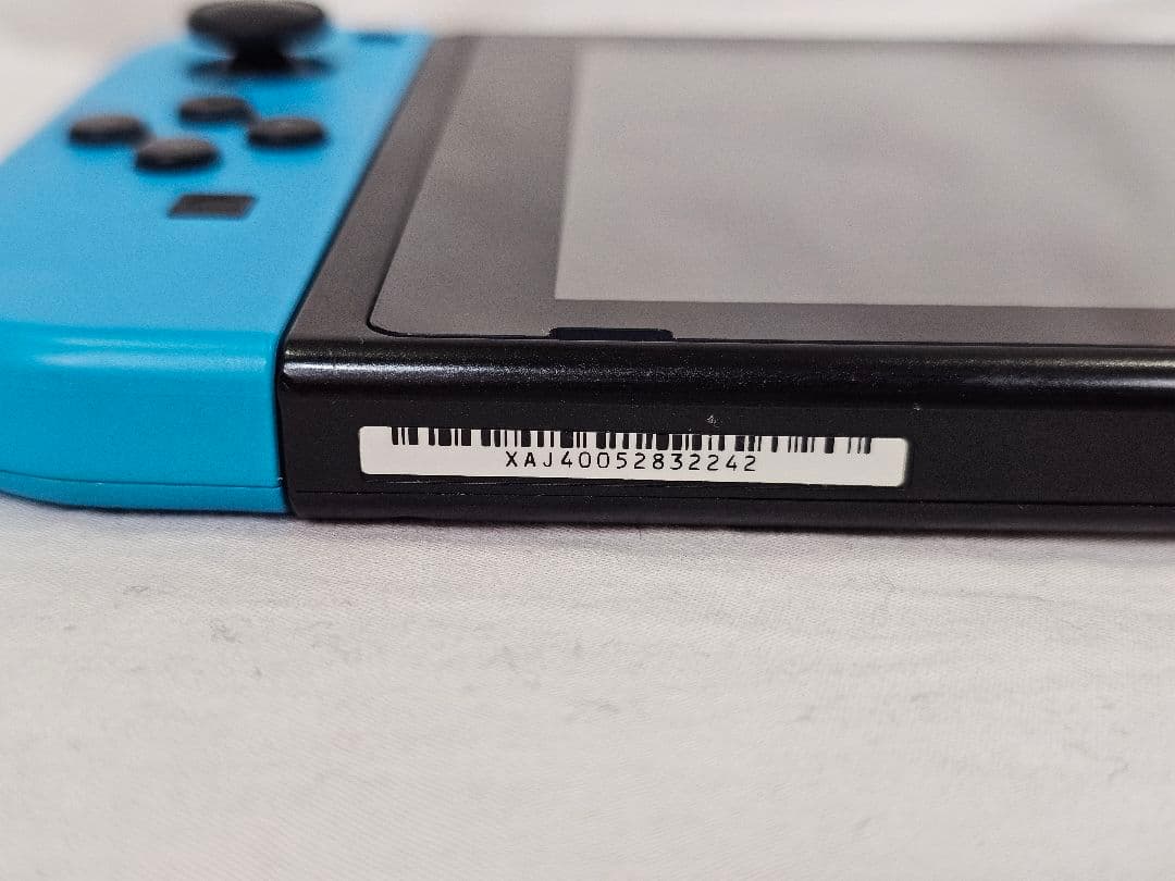 未対策機　Nintendo Switch ネオンブルー/ネオンレッド 本体