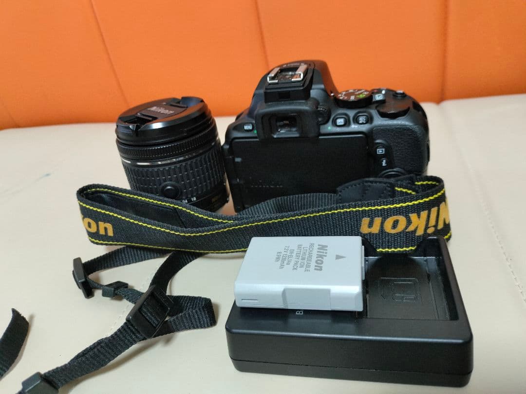 Nikon D5600 デジタル一眼レフカメラ