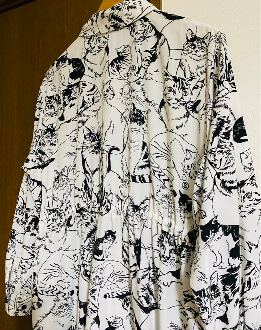 美品ロイスクレヨン アンドエルシー　ネコスケッチ シャツワンピース