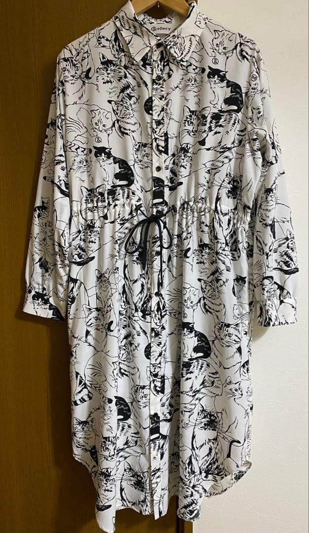 美品ロイスクレヨン アンドエルシー　ネコスケッチ シャツワンピース