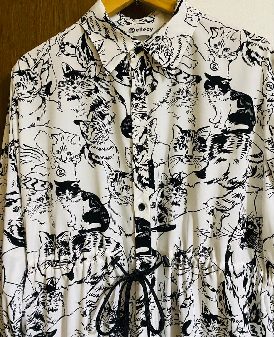 美品ロイスクレヨン アンドエルシー　ネコスケッチ シャツワンピース