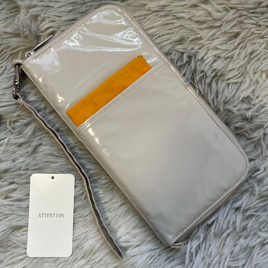 【新品】LeSportsac×ひとりっぷマルチトラベルウォレット サンドベージュ