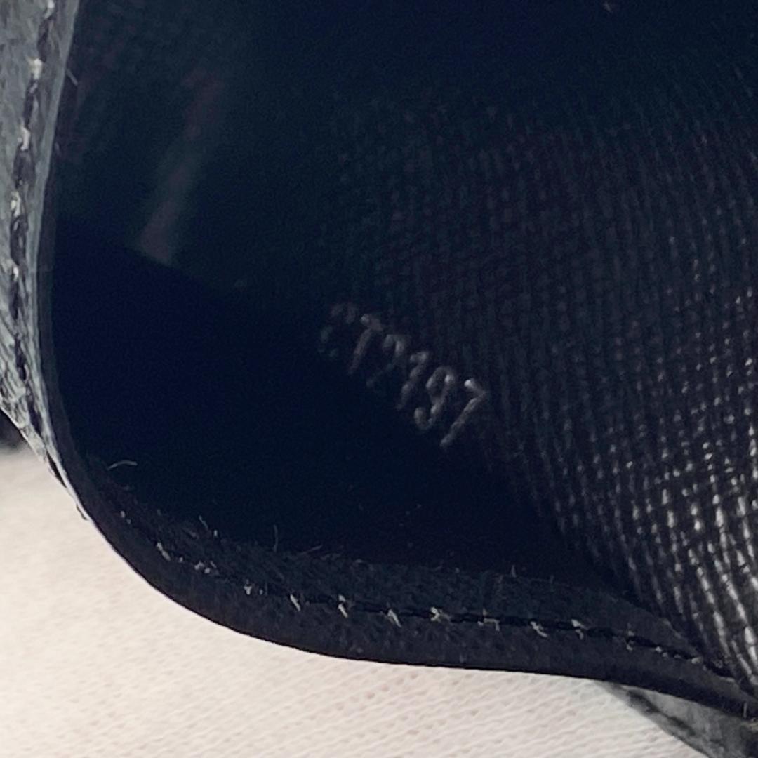 《美品》 ルイヴィトン エピ 6連キーケース ミュルティクレ6 ノワール