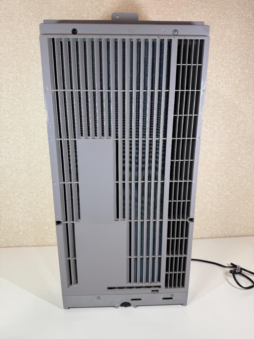 美品トヨトミ 窓用エアコン TIW-A160L 2021年製 稼働確認済み