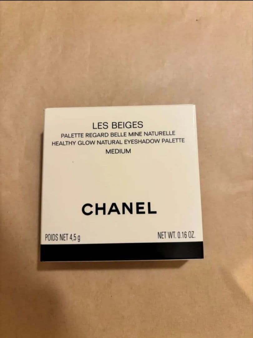 シャネル　5色アイシャド　ウミディアム　レベージュパレットルガール　アイシャドウ