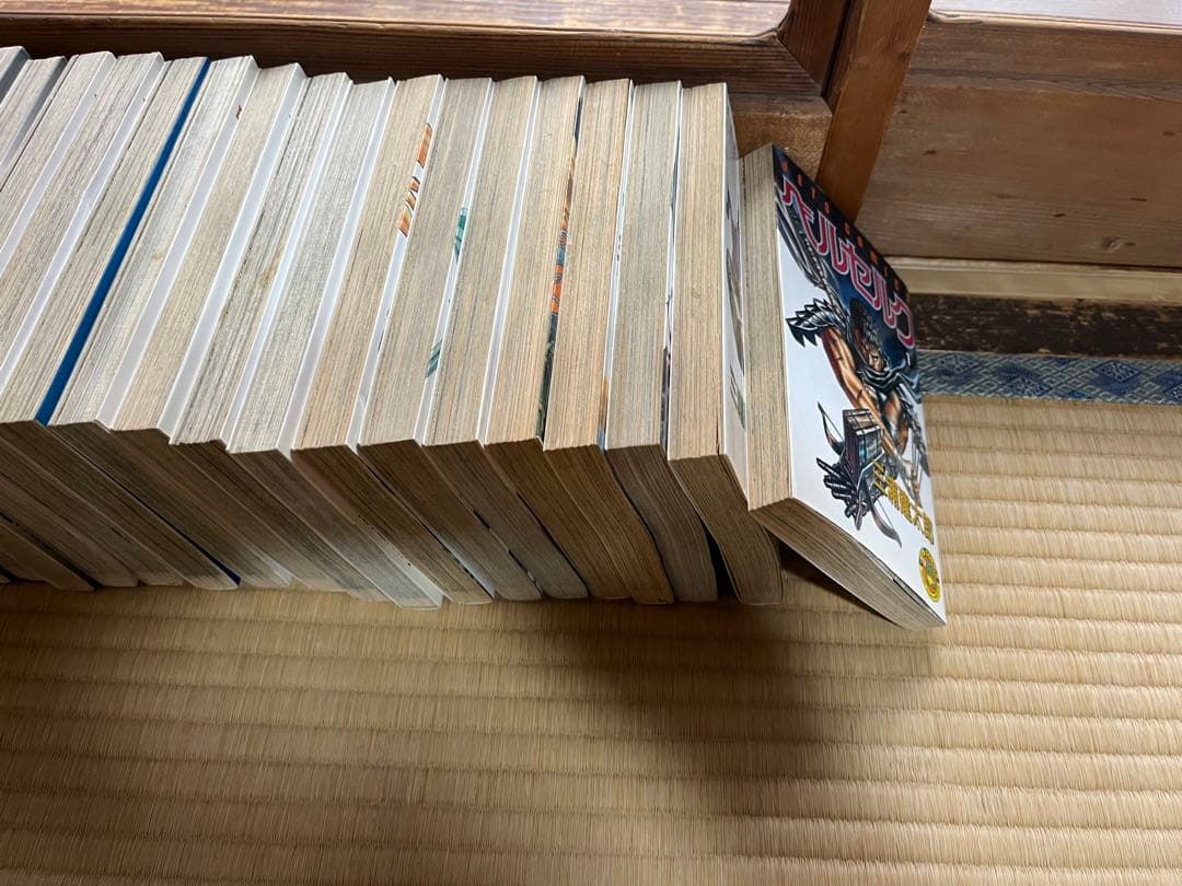 送料込！　ベルセルク1〜43巻・ギガントマキア　全巻セット